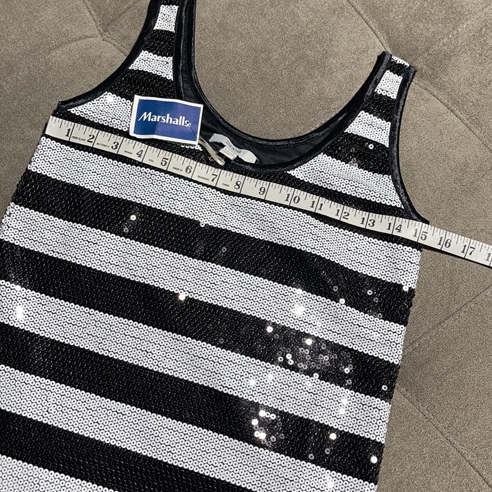 🥰🥰Sequined Tank Top🥰🥰 - Picture 5 of 6